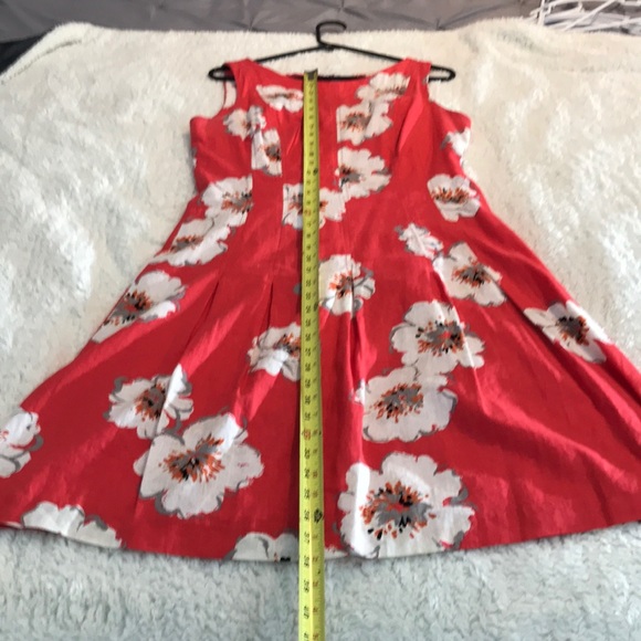 Dress - Picture 4 of 6